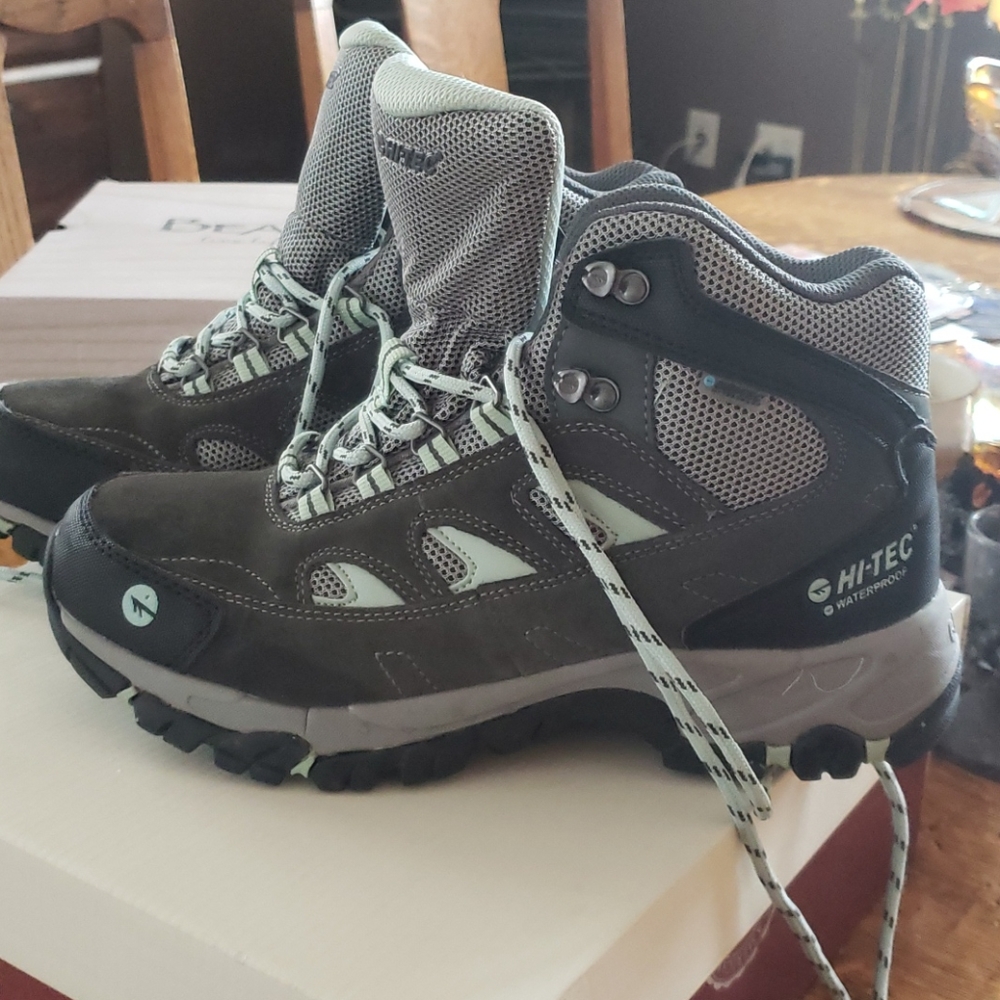 Hi-Tec Hiking Boots